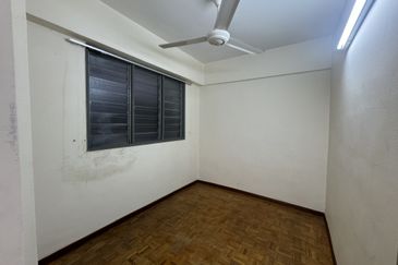 Tasik Heights Apartment