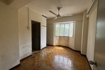 Tasik Heights Apartment