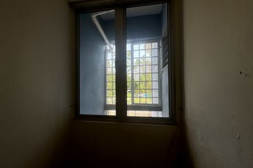 Tasik Heights Apartment