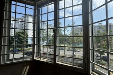 Tasik Heights Apartment