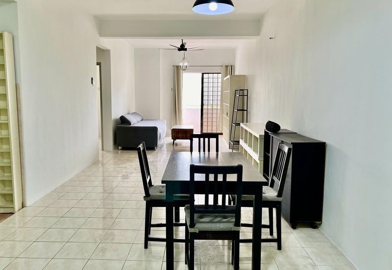 Bougainvilla Apartments