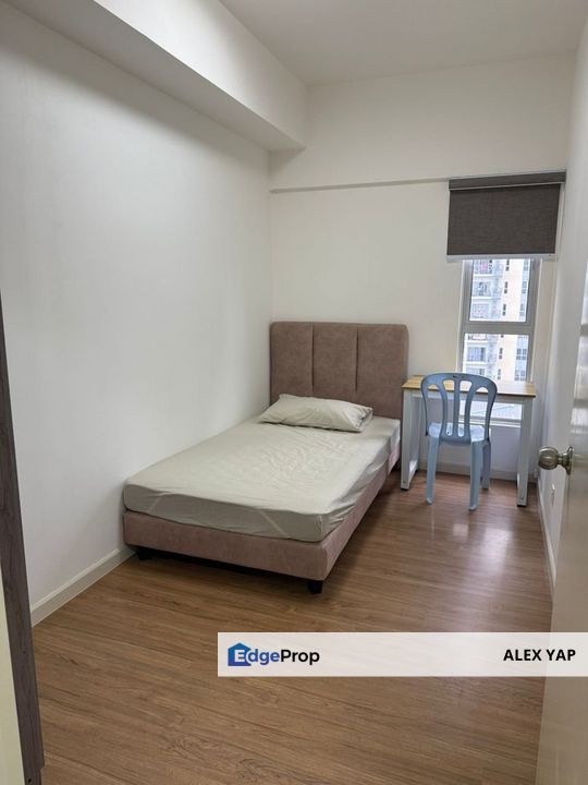 Cerrado Residence @ Southville City Bangi For Rent | Renovated | Near KTM Bangi Move in Condition | Fully-Furnished, Selangor, Bangi