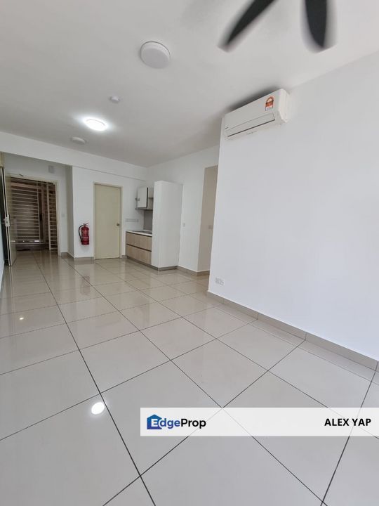 Cerrado Residence @ Southville City Bangi For Rent | Renovated | Near KTM Bangi Move in Condition | Fully-Furnished, Selangor, Bangi