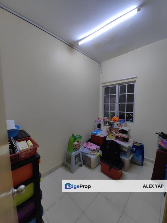 Bandar Bukit Puchong / Double Storey Terrace House Link / Freehold / Renovated Unit/ Basic Unit/ 18x65 sqft / Near Lotus & Aeon / 3 Bedroom 3 Bathroom, Selangor, Puchong