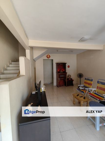 Bandar Bukit Puchong / Double Storey Terrace House Link / Freehold / Renovated Unit/ Basic Unit/ 18x65 sqft / Near Lotus & Aeon / 3 Bedroom 3 Bathroom, Selangor, Puchong