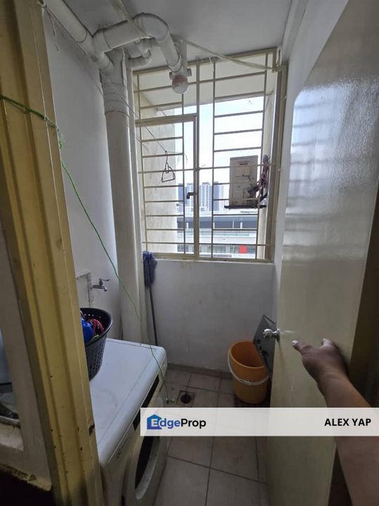 Good ROI | Return Casa Subang For Sale | Renovated | Walking Distance to BRT / LRT | Near Sunway International | Freehold | Prime Location , Selangor, USJ