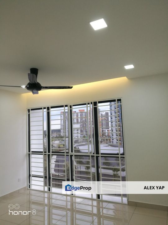 Good Condition | Oasis 1, Condominium For Sale | Kajang | Renovated | Furnished | Freehold | Full Loan | 3Room 2Bath, Selangor, Kajang