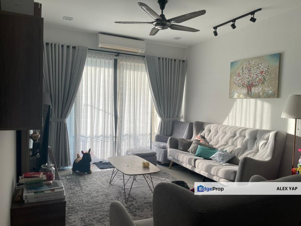 Good Condition | Oasis 1, Condominium For Sale | Kajang | Renovated | Furnished | Freehold | Full Loan | 3Room 2Bath, Selangor, Kajang
