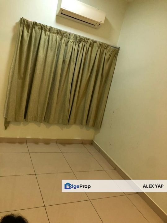Good Condition | Oasis 1, Condominium For Sale | Kajang | Renovated | Furnished | Freehold | Full Loan | 3Room 2Bath, Selangor, Kajang