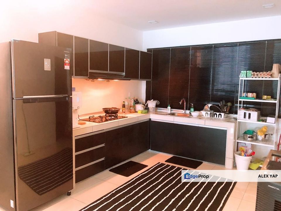 Good Condition | Oasis 1, Condominium For Sale | Kajang | Renovated | Furnished | Freehold | Full Loan | 3Room 2Bath, Selangor, Kajang