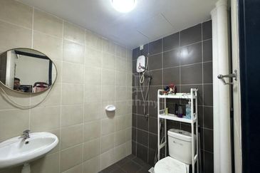 De Bayu Apartment @ Setia Alam