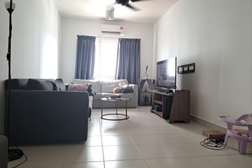 De Bayu Apartment @ Setia Alam