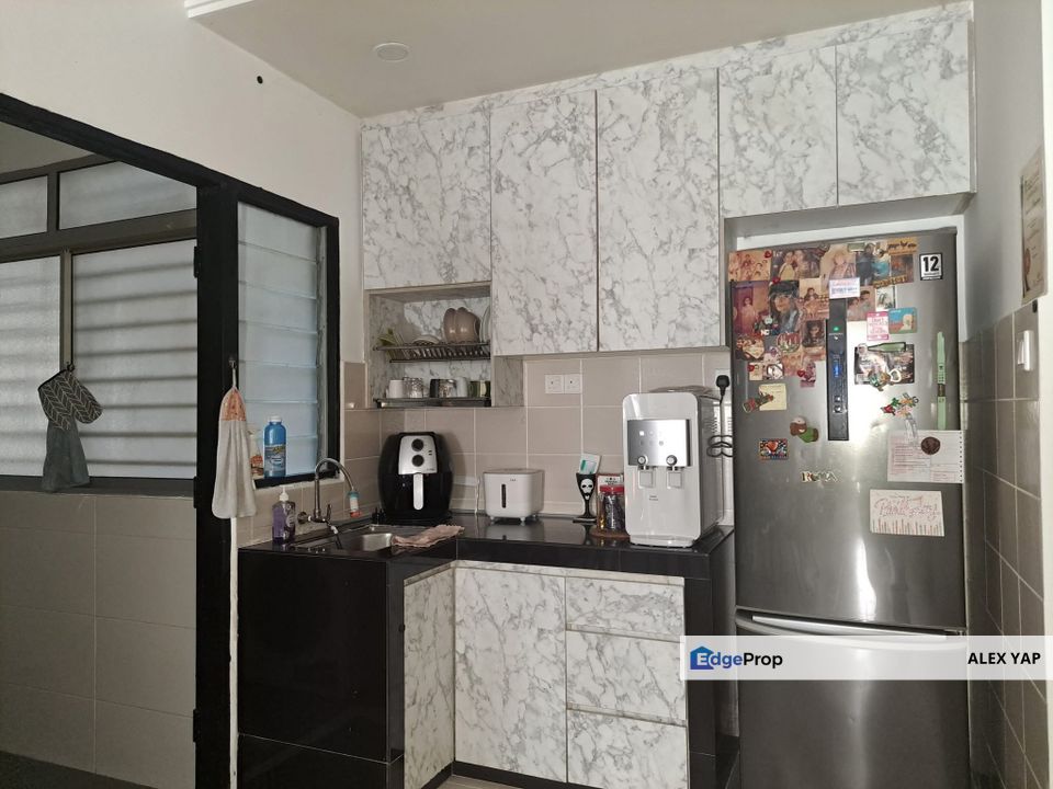 Good Condition | De Byu Apartment For Sale | Renovated | Fully Furnished | Freehole | 3 ROOMS 2 BATHROOMS | Full Loan | Available Now !, Selangor, Shah Alam