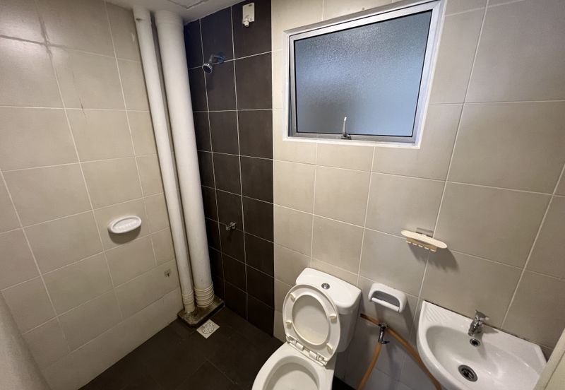 De Bayu Apartment @ Setia Alam