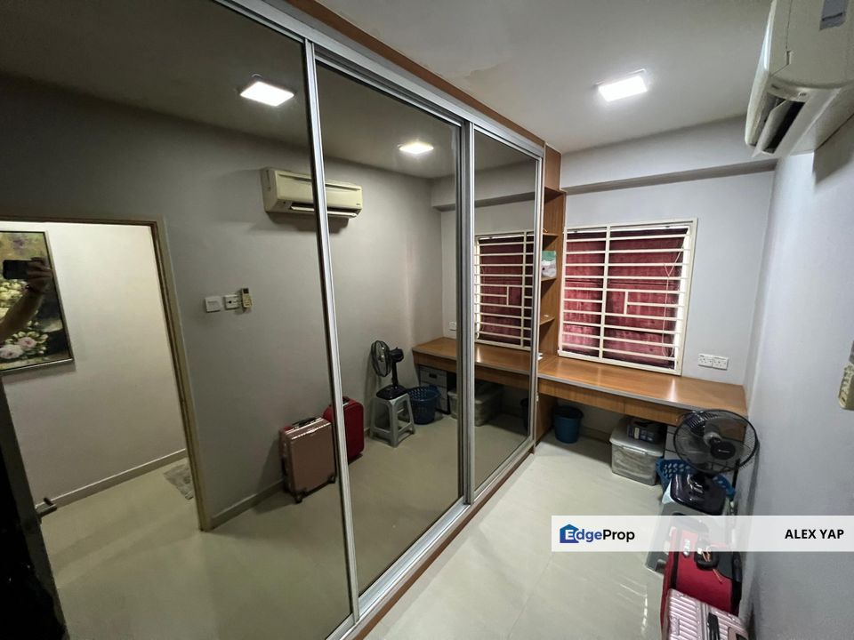 Corner Unit Kepong Sentral Condominium For Sale | 100% Full Loan | Fully Furnished | Walking 2mins to MRT Kepong Sentral | Good ROI , Kuala Lumpur, Kepong