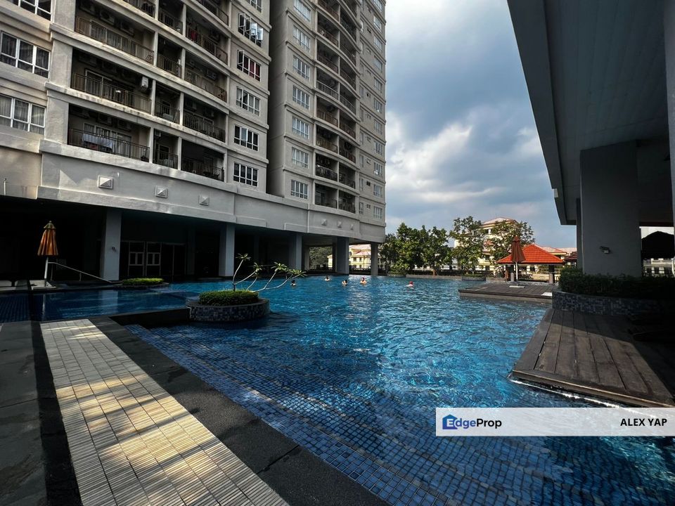 Waldorf Tower Condominium @ Sri Hartamas For Sale |  | Near Hartamas Shopping Centre | Freehole | 4 ROOMS 3 BATHROOMS | 2 Car Parks  Prime location, Kuala Lumpur, Sri Hartamas 