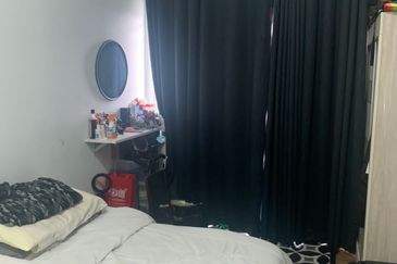 Zeta DeSkye Residence