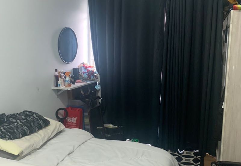 Zeta DeSkye Residence