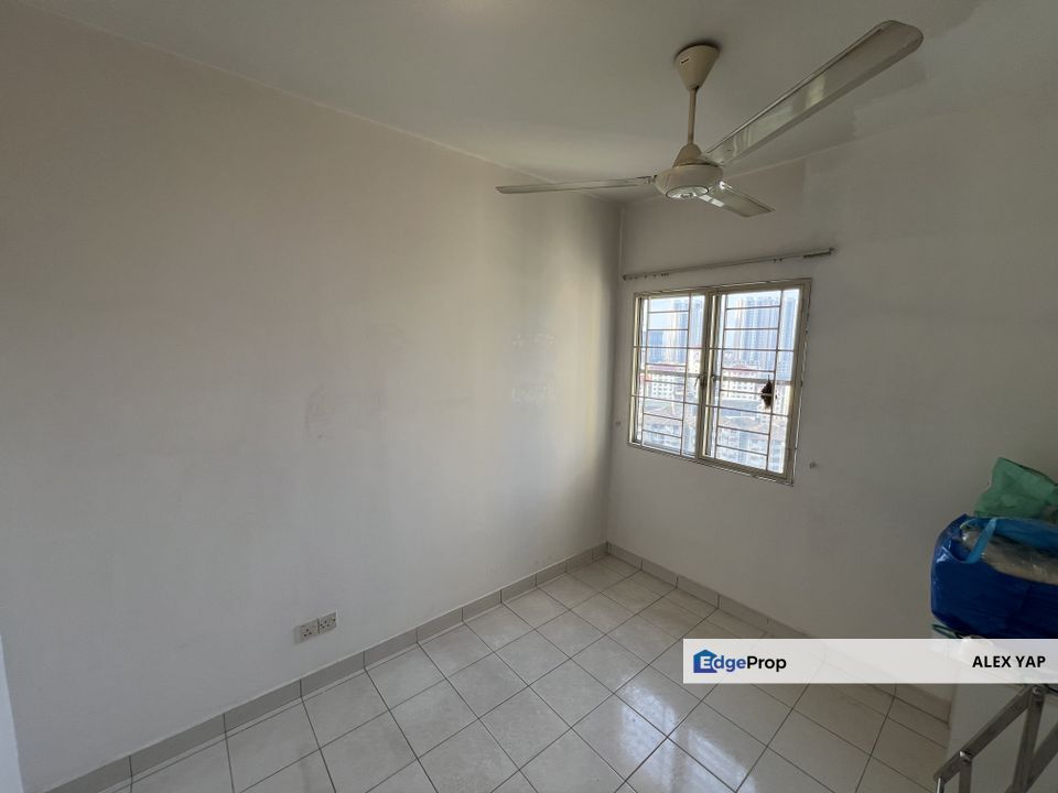 CORNER UNIT Widuri Impian, Condominium For Sale | 100% Full Loan | RENOVATED | Near KTM Bandar Tasek | 3 ROOMS 2 BATHROOMS | Available Now !, Kuala Lumpur, Desa Petaling