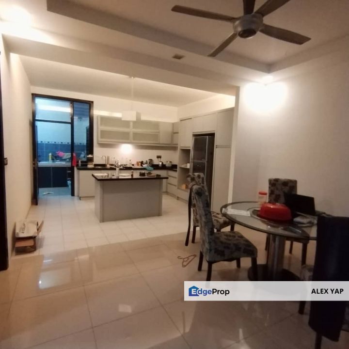 USJ One Avenue, Condominium For Sale | Fully Furnished | Mid Floor | 3 ROOMS 2 BATHROOMS, Selangor, USJ