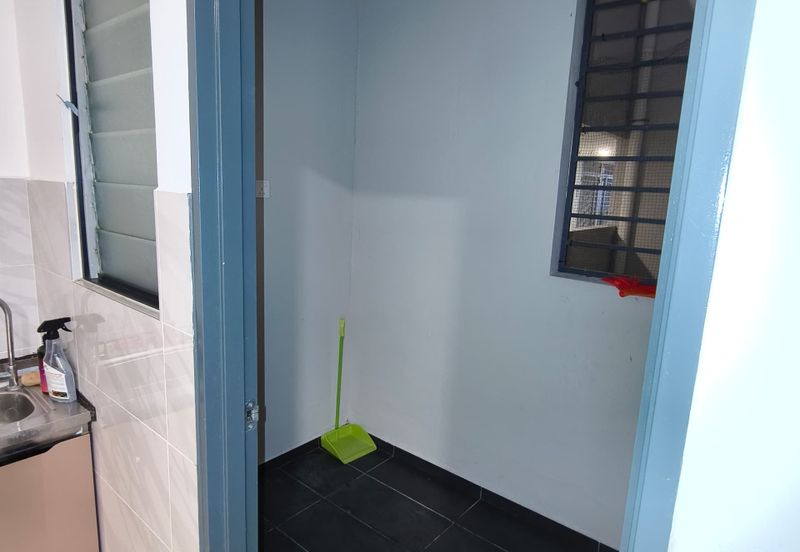 The Hipster @ Taman Desa