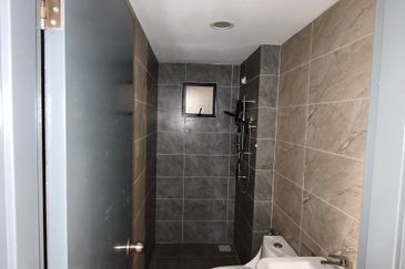 The Hipster @ Taman Desa