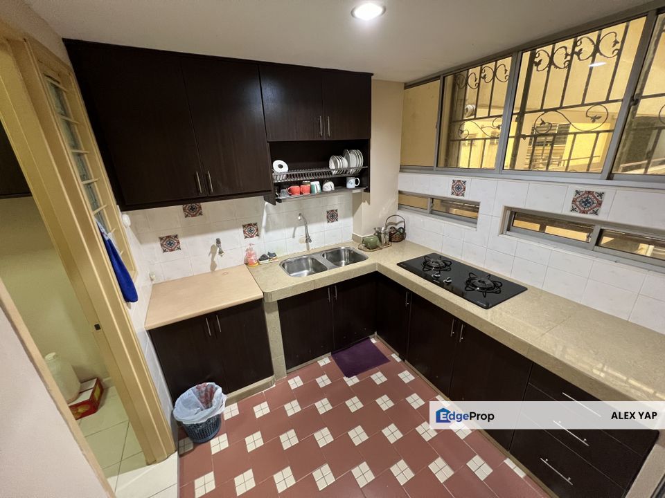 Available Sri Jati 2 Condominium For Sale | Fully Renovated | Balcony | FREEHOLD | 4 ROOMS 2 BATHROOMS | Prime Location  | Move in Condition, Kuala Lumpur, Jalan Klang Lama (Old Klang Road)