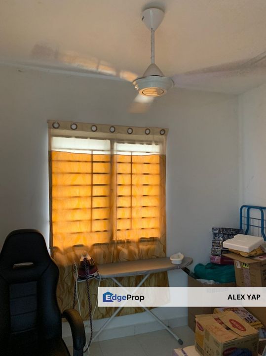 Corner Unit | Seri Mutiara Apartment @ Setia Alam For Sale | Freehold | 3 ROOMS 2 BATHROOMS | Available Now, Selangor, Setia Alam/Alam Nusantara