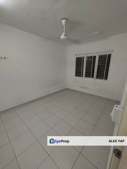 Available Now | Seri Jati Apartment For Sale | Freehold | Full Loan | Furnished | 3 ROOMS 2 BATHROOMS | , Selangor, Setia Alam/Alam Nusantara