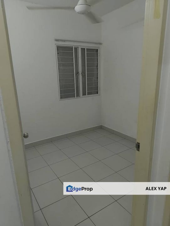 Available Now | Seri Jati Apartment For Sale | Freehold | Full Loan | Furnished | 3 ROOMS 2 BATHROOMS | , Selangor, Setia Alam/Alam Nusantara