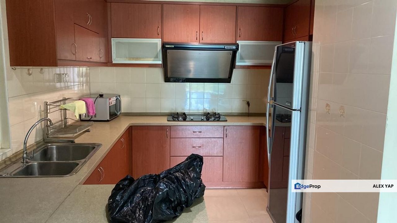 Sutramas / Dutamas / 2 Carpark/ Strata Title/ Freehold/ Fully Furnished/ Near MRT KTM/ Condominium/ KL , Kuala Lumpur, Dutamas