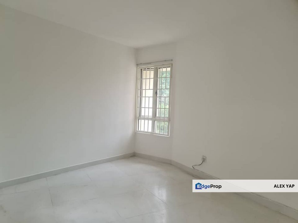 Seri Puri Apartment / Kepong / Strata Title/ Full Loan 100%/ Carpark/ Renovated/ Good View, Selangor, Kepong