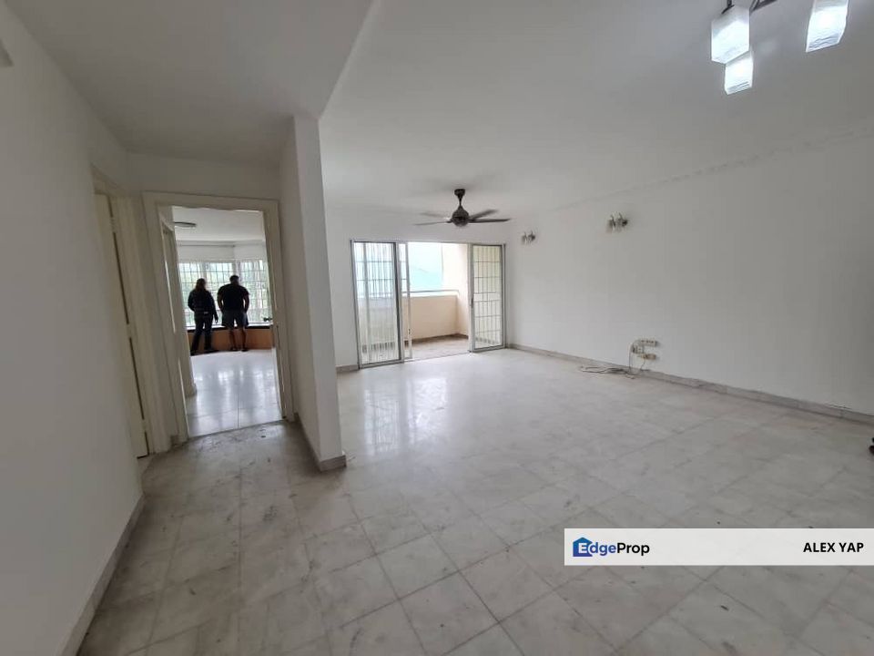 Seri Puri Apartment / Kepong / Strata Title/ Full Loan 100%/ Carpark/ Renovated/ Good View, Selangor, Kepong