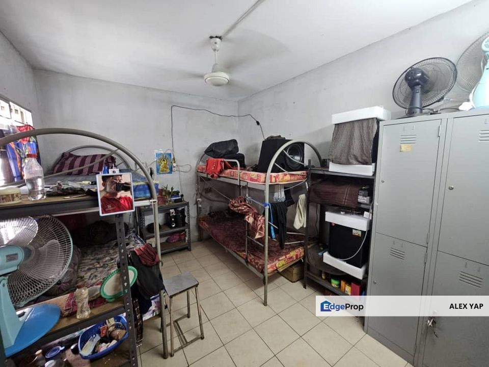 Sri Ehsan Apartment / Kepong / Freehold / Strata Title / Near MRT KTM / Full Loan 100% / Low Deposit / Level 3 / Basic Unit / Sale / Jual , Kuala Lumpur, Kepong