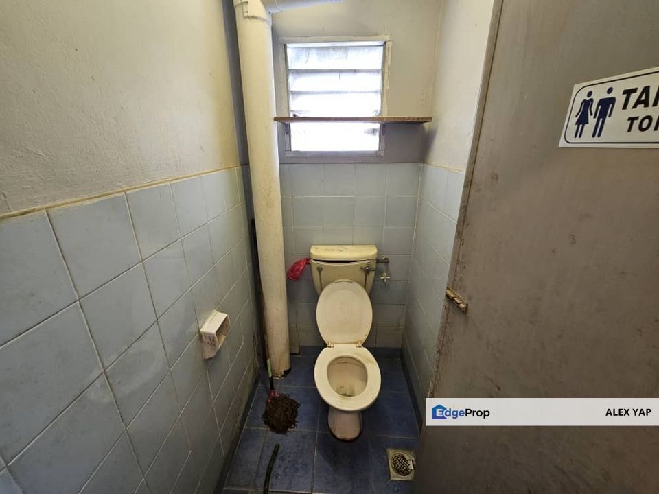 Sri Ehsan Apartment / Kepong / Freehold / Strata Title / Near MRT KTM / Full Loan 100% / Low Deposit / Level 3 / Basic Unit / Sale / Jual , Kuala Lumpur, Kepong