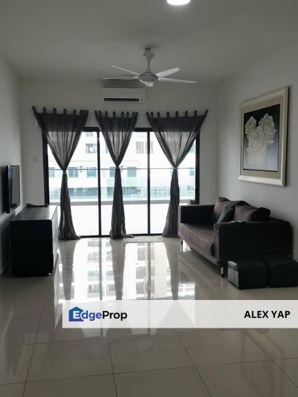 Landmark Residence 2 / Bandar Sungai Long / Fully Furnished / 2 Carpark / Middle Floor / Facing Pool View / Aircond / Water Heater / Kitchen Cabinet, Selangor, Kajang