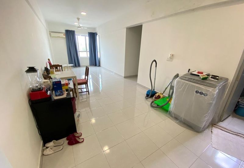 The Residence 1 @ Tiara South