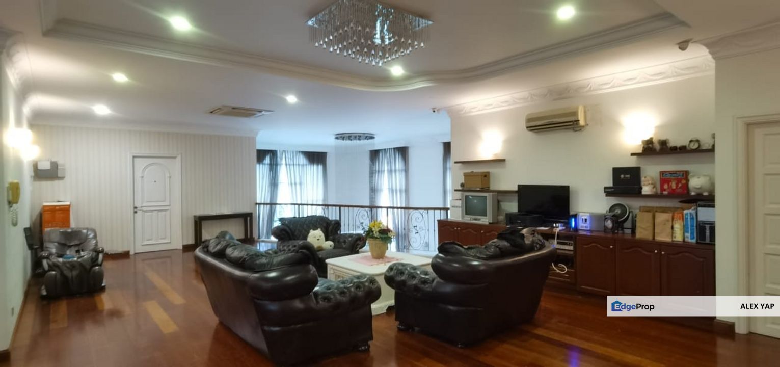 Taman Villa Heights Bungalow / Kajang / Freehold / Fully Furnished / Unit Age less than 10years / Big Land / Sale / Jual , Selangor, Kajang