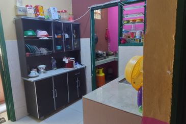 Pangsapuri Putra Raya