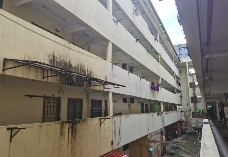 Pangsapuri Putra Raya