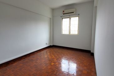 Aman Puri Apartment