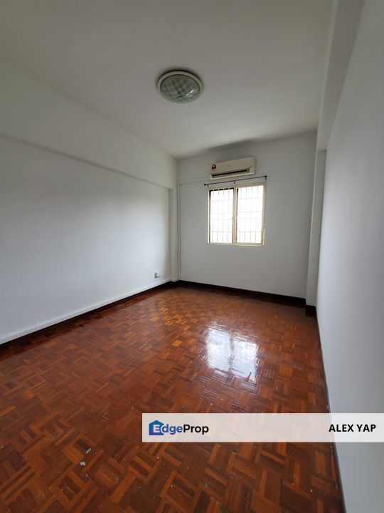 Aman Puri Apartment / Kepong / Freehold / Strata Title / Full Loan 100% / Middle Floor / Renovated Unit / Sale / Jual , Selangor, Kepong