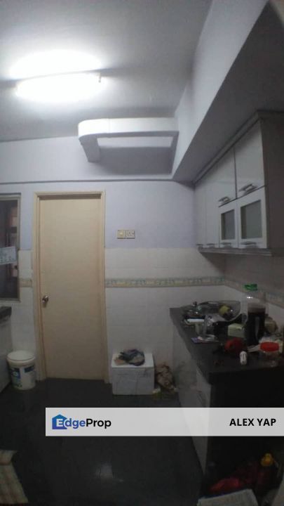 Vista Saujana Apartment / Kepong / Corner Unit / Strata Title / Full Loan 100% / Low Deposit / Facing Pool View / Good ROI / Sale / Jual , Selangor, Kepong