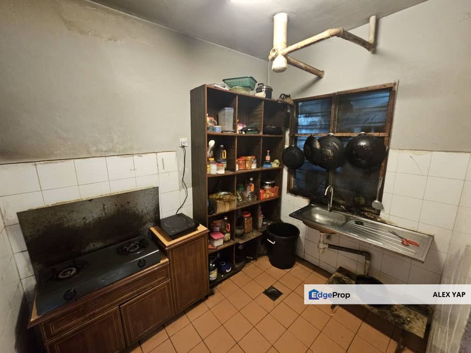 Freehold! Kepong Sri Ehsan Apartment! 3 Room 2 bath with 1 Car Park! Low Depo / Full Loan !, Kuala Lumpur, Kepong