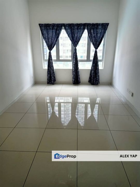 Savanna Executive Suites/ Bangi/ Freehold/ 2 Carpark/ 3R+2B+956sf/ Sale/ Jual, Selangor, Bangi