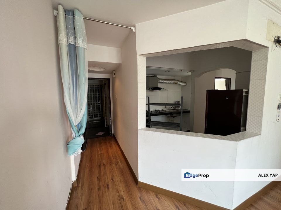 Sri Jati 1 Condo/ Old Klang Road/ Freehold/ Facing Pool View/ Middle Floor/ Block A/ Good Location/ Sale, Kuala Lumpur, Jalan Klang Lama (Old Klang Road)
