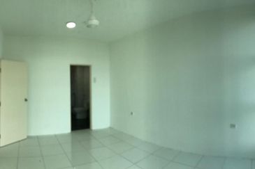 Vista Alam Serviced Apartment