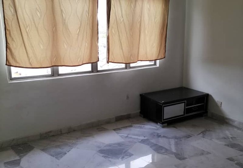 Subang Perdana Goodyear Court 8