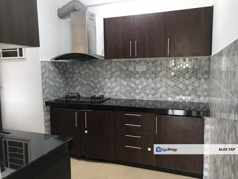 Apartment Laguna Biru/ Rawang Kundang/ 100% Full Loan/ High Floor/ Basic Unit/ Bumi Lot/ Sale, Selangor, Rawang