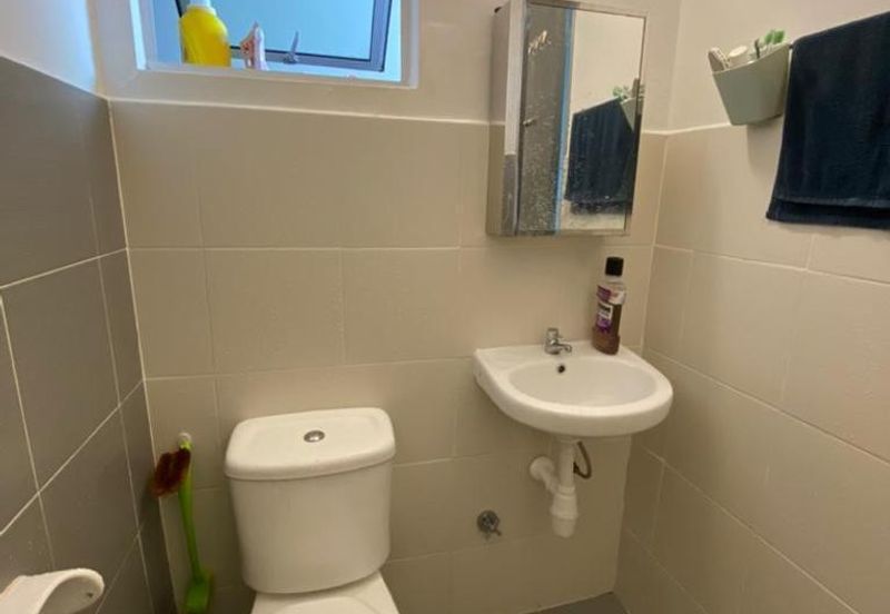 Residensi Laguna Biru 2